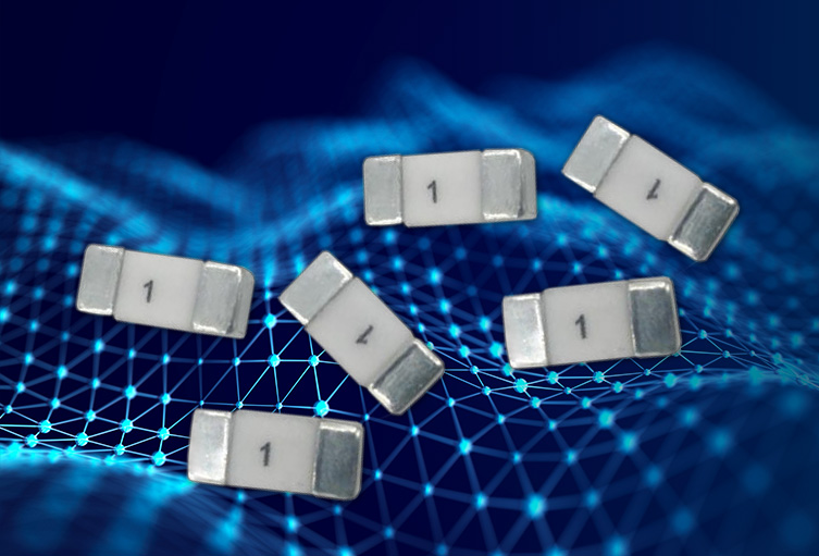 SMD Fuse with High DC Voltage Rating, Meets AEC-Q200 Requirements